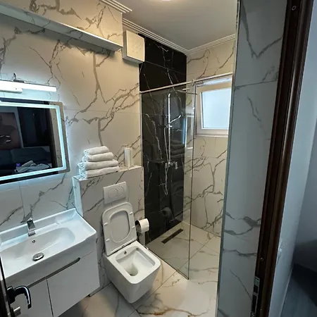 Exclusive Тирана