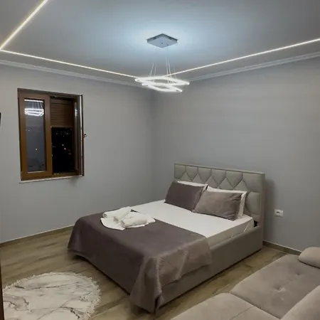 Exclusive Hotel *