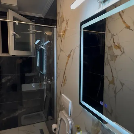 Ξενοδοχείο Exclusive *