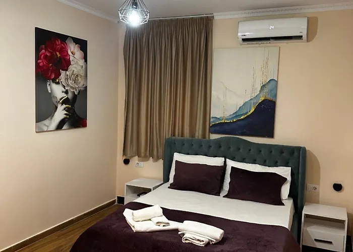 Exclusive * ティラナ